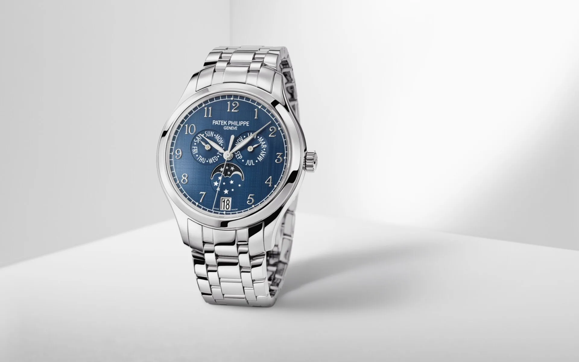 Đồng hồ Patek Phillipe Complications 4947/1A - Ảnh 3